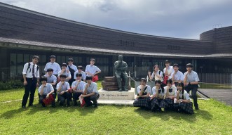 西武台高校生徒の集合写真